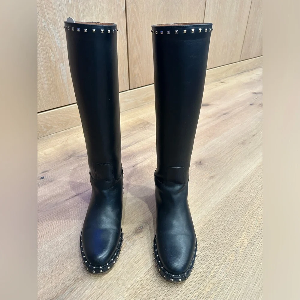 Valentino studded black leather boots - Picture 5 of 16